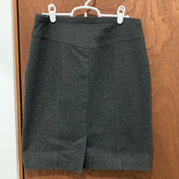 Ellen Tracy Charcoal Pencil Skirt in Women’s Medium Stretchy Comfortable - Picture 4 of 5
